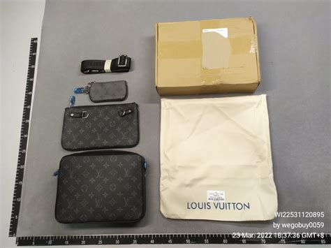 ¥245 LV TRIO MESSENGER BAG : r/FashionReps 